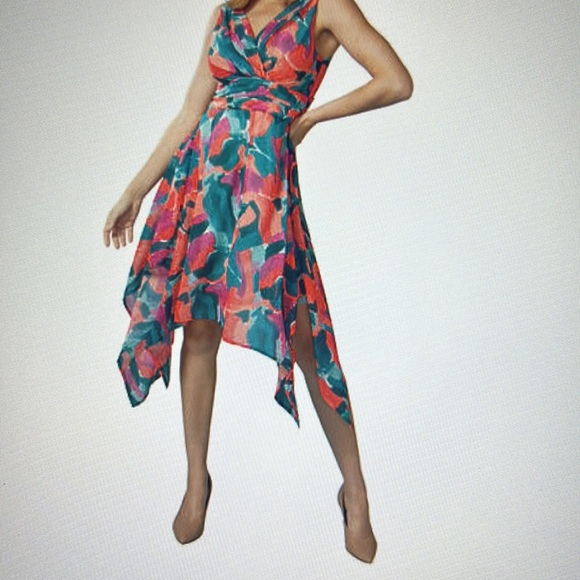 Sleeveless Handkerchief Hem Dress - Picture 3 of 5